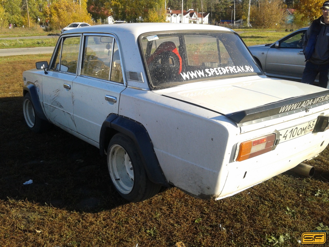 2166_1349619763.jpg